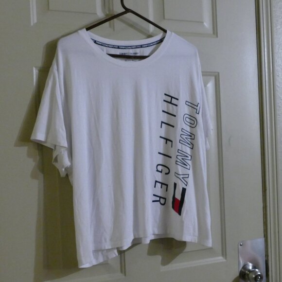 Tommy Hilfiger Sport Cropped White Logo T-Shirt - Picture 2 of 8